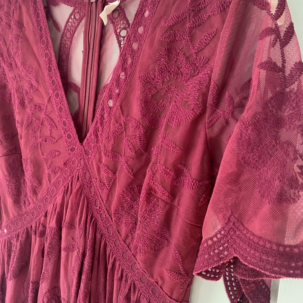 Pink blush maternity dress - size small - Picture 5 of 9